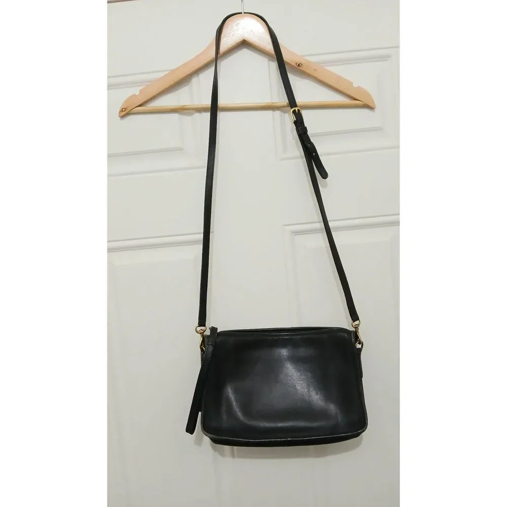 Vintage Coach Black Crossbody Bag - Picture 2 of 9